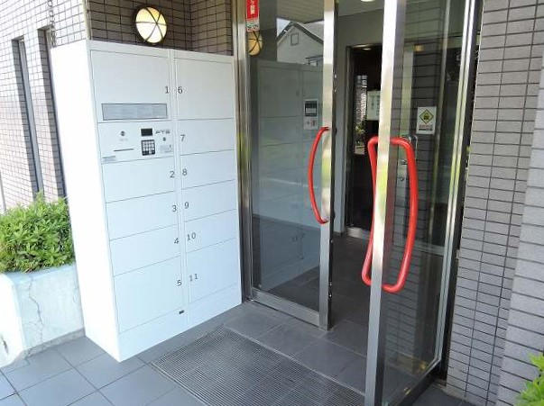 宅配ボックスです
