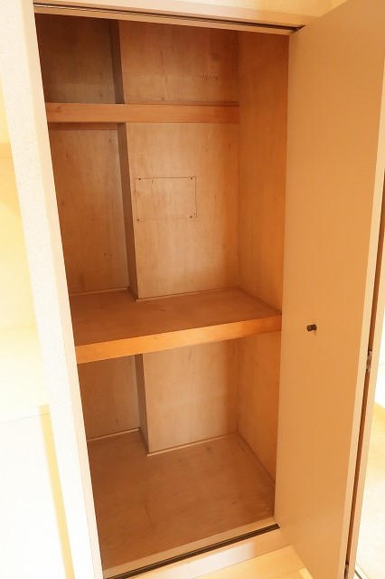 廊下の収納です