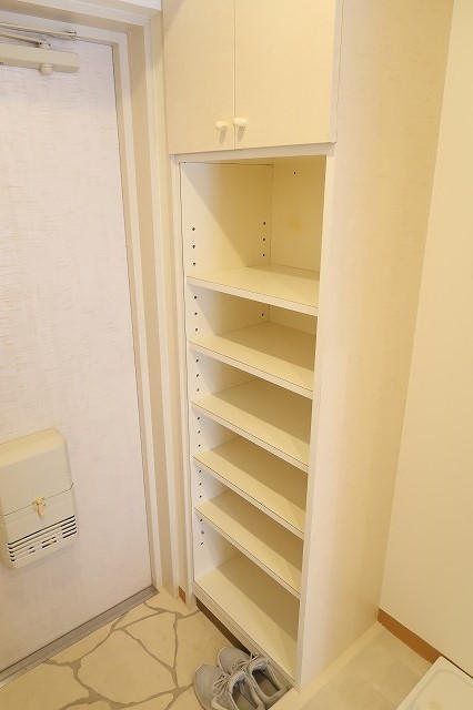 玄関の収納です