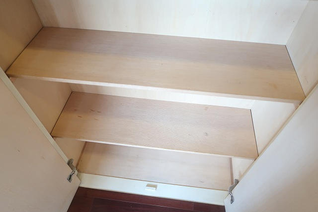 玄関脇の収納です