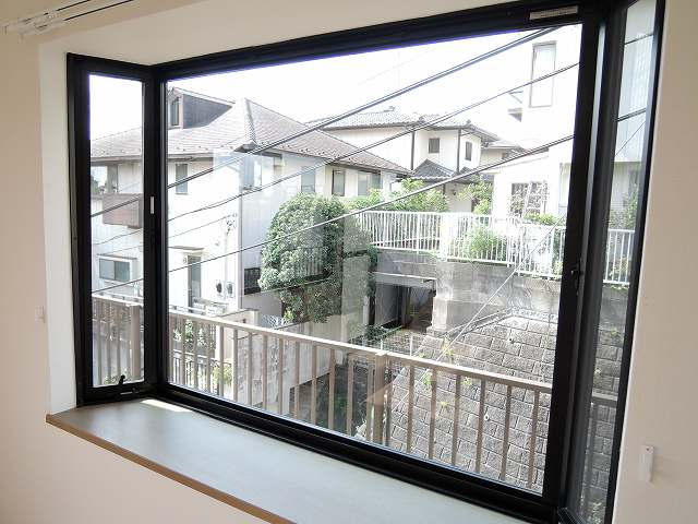 出窓です