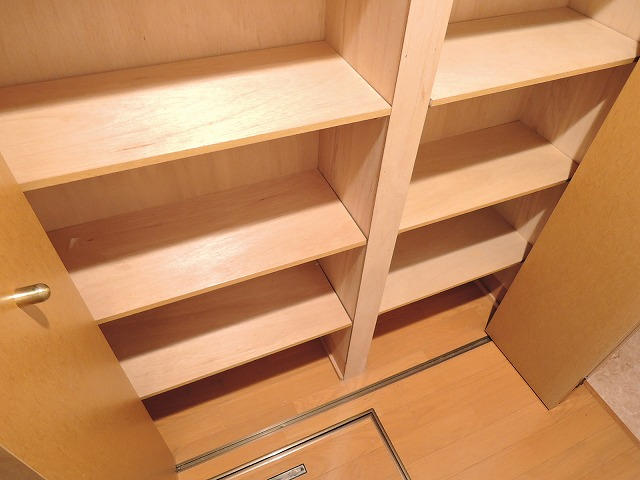 廊下の収納です