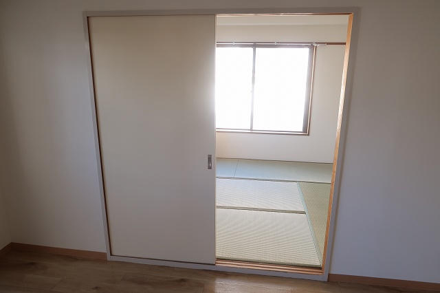 ＬＤＫから和室へ