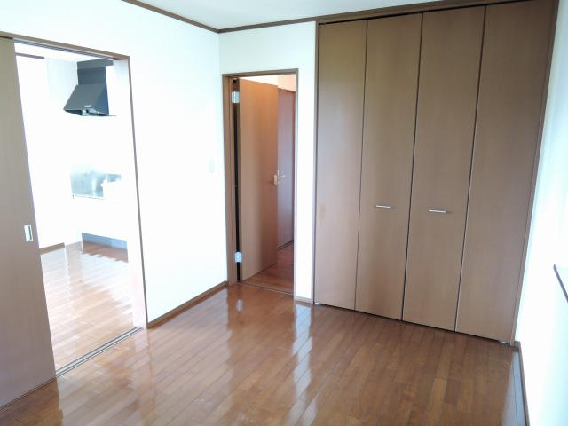 洋室　です