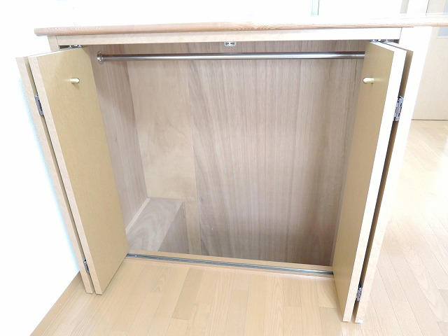 下がクローゼット