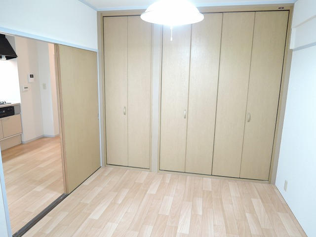 洋室③ です