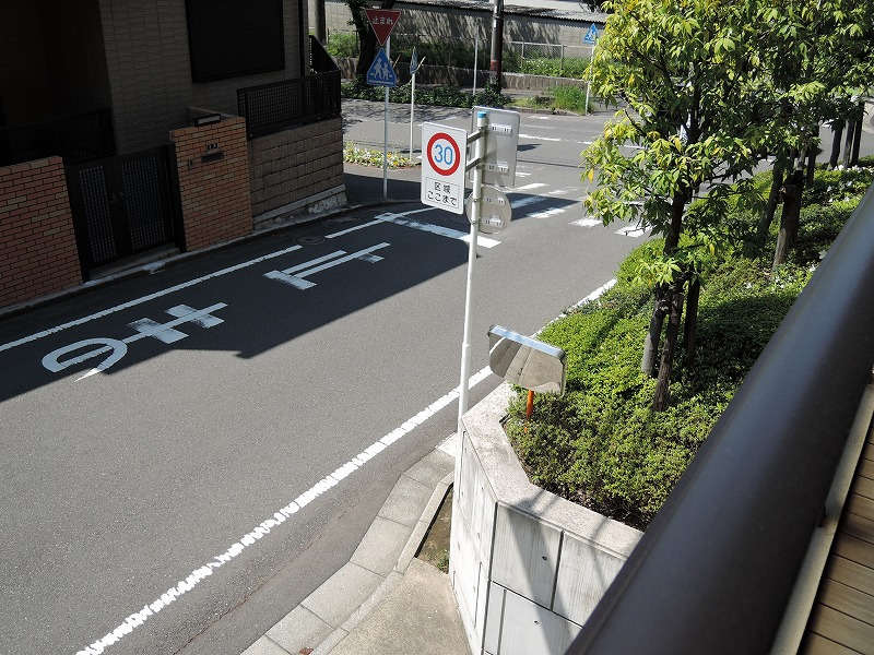 １階でこの目線です