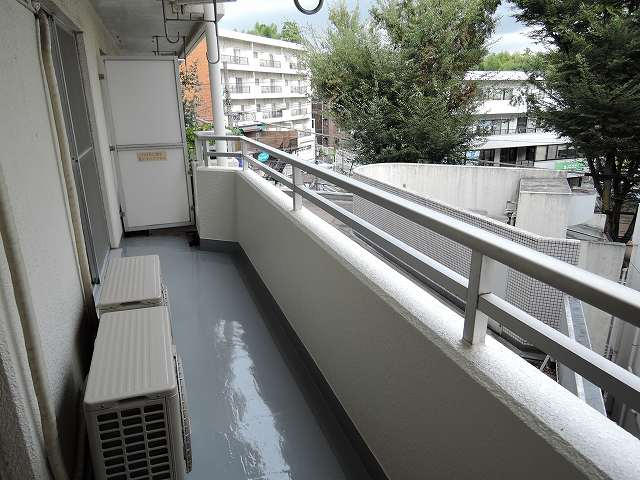 バルコニー　左側です