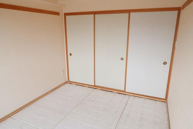 和室:畳が入ります