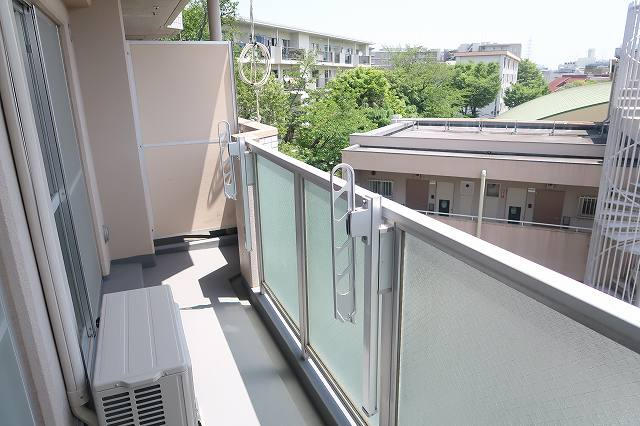 バルコニー　左側です
