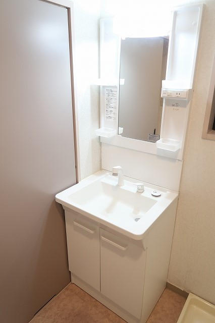 洗面化粧台 です