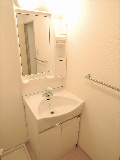 洗面化粧台　です