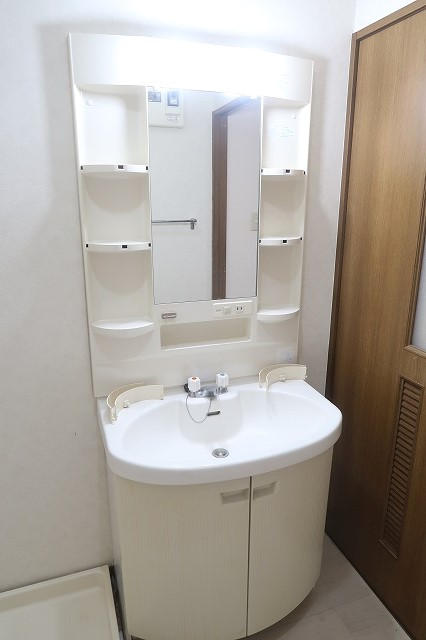 洗面化粧台 です