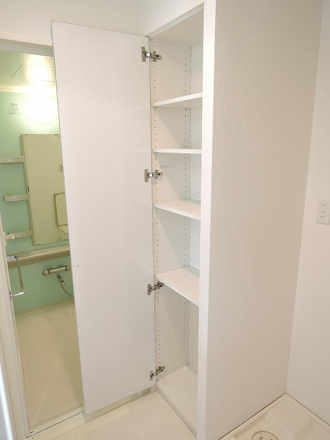 洗面所の収納です