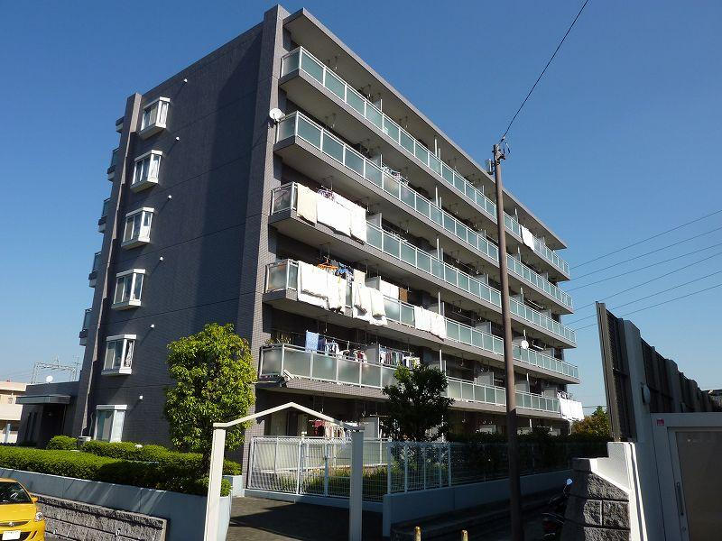 ファミール江田