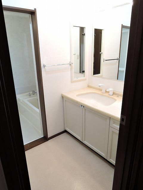 １階の洗面所　です