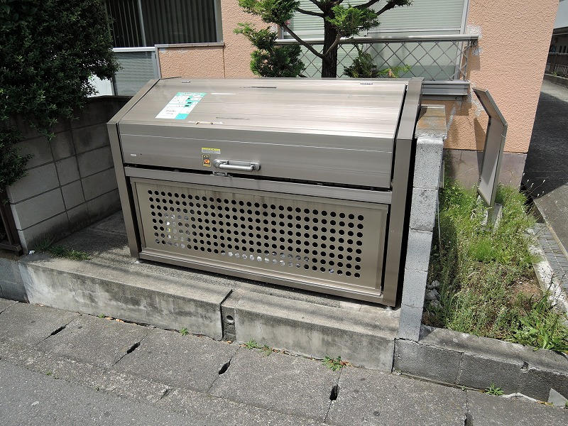 専用ゴミ置き場です