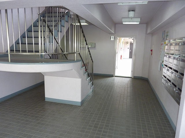 建物内です