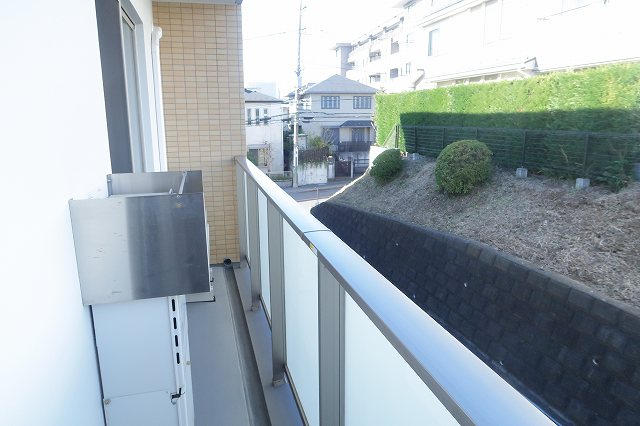 北バルコニー左側です