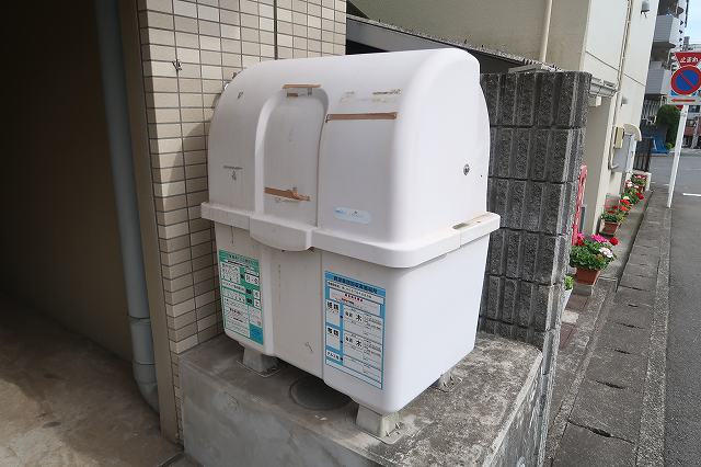 専用ごみ置き場です