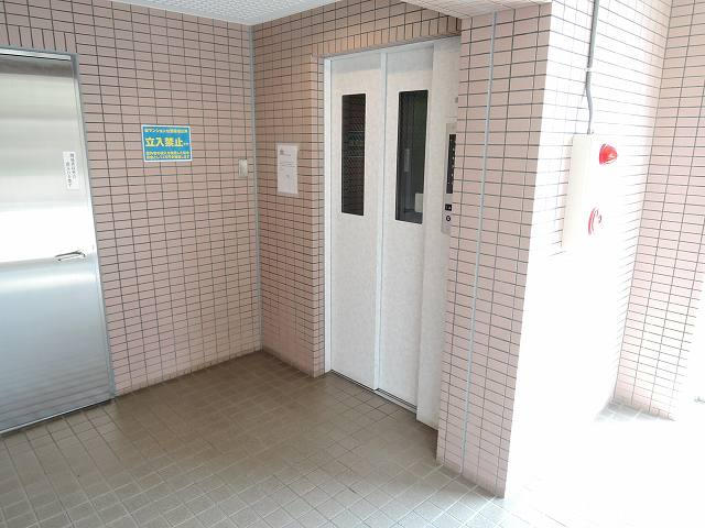 エレベーターあります