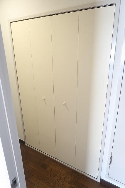 廊下の収納です